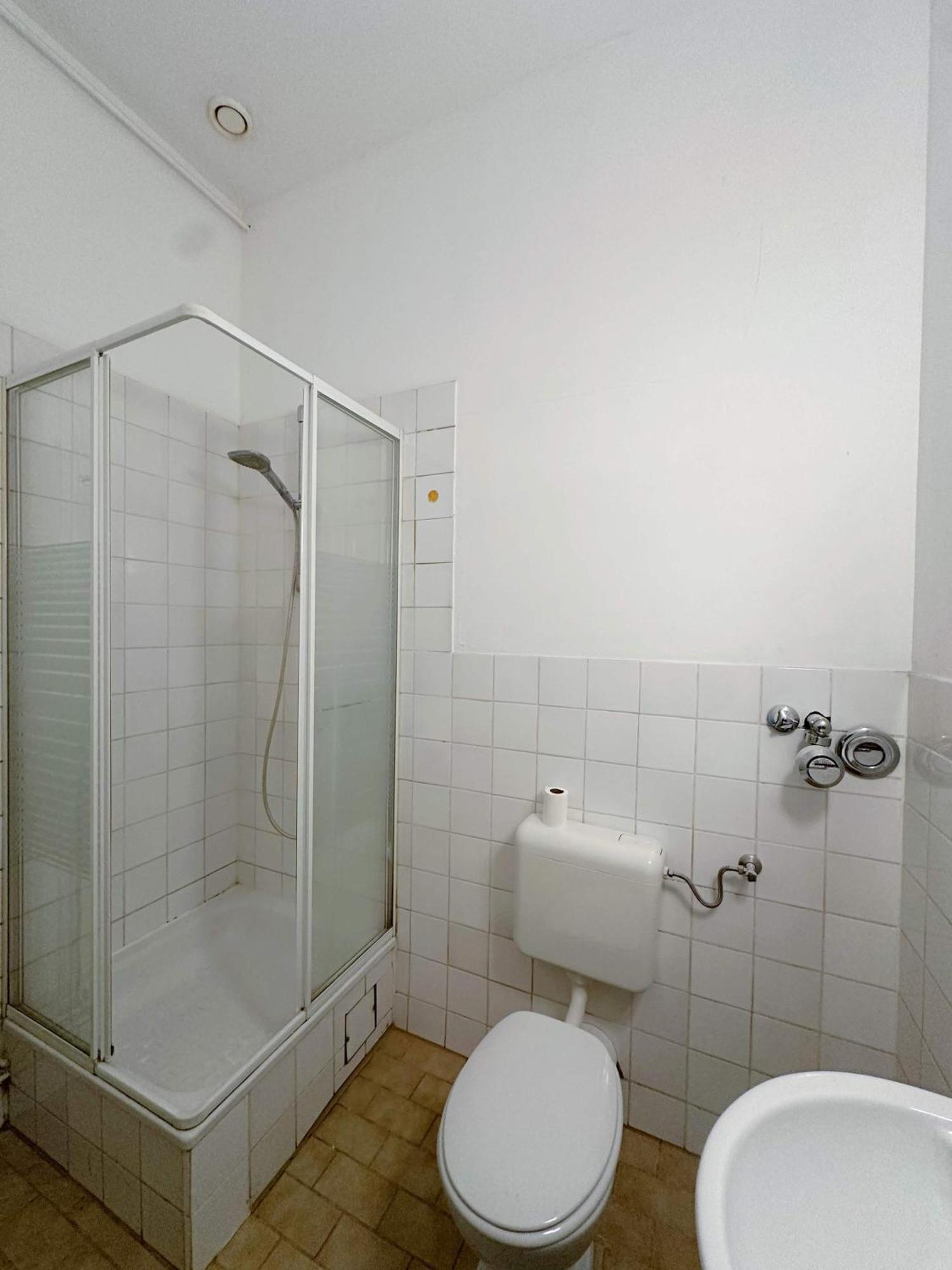 In Shared In Berlin-kreuzberg Appartement *