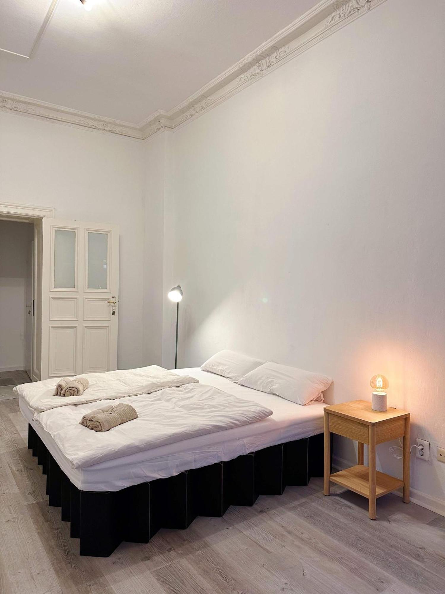 In Shared In Berlin-kreuzberg Appartement *