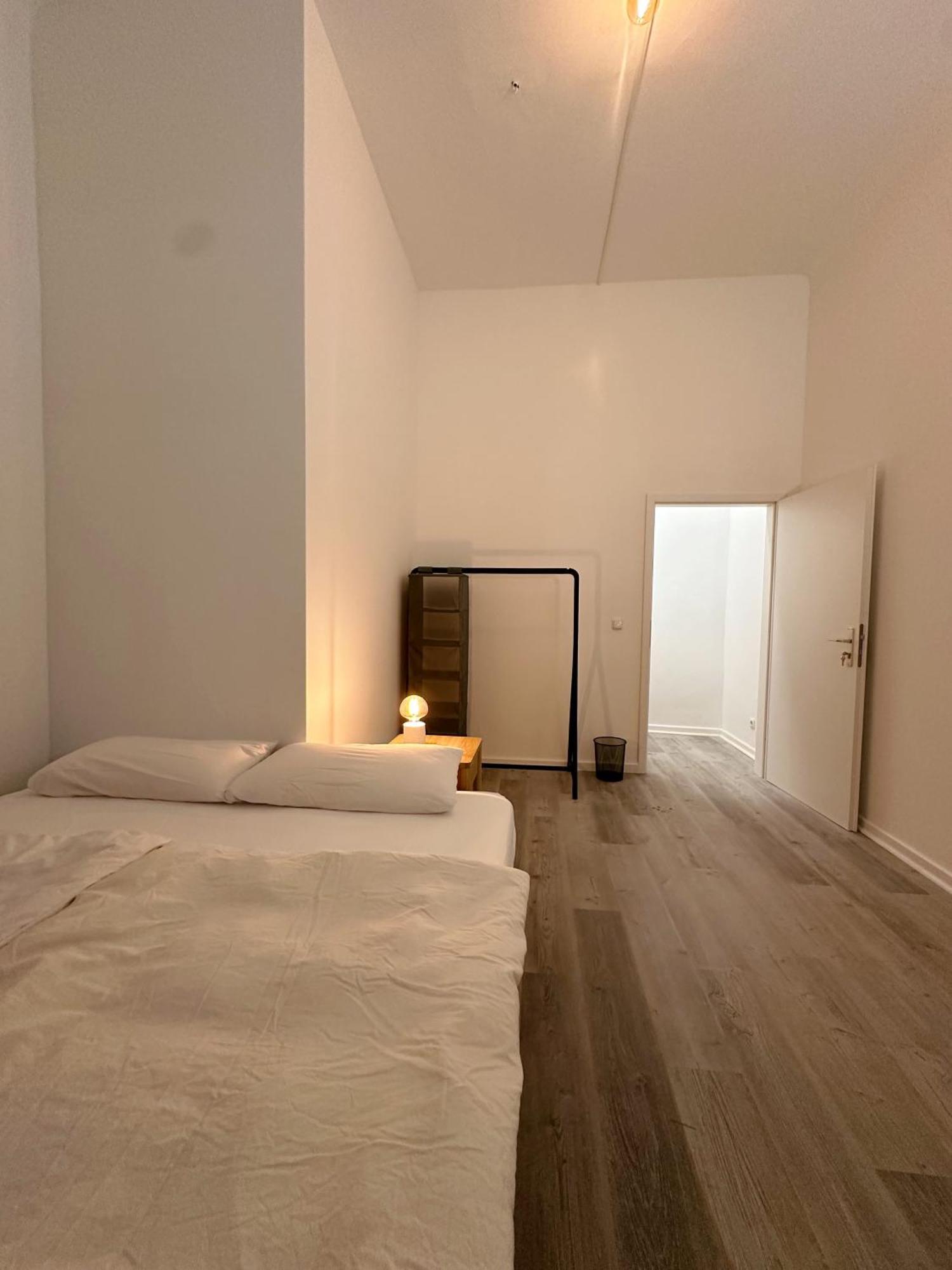 In Shared In Berlin-kreuzberg Appartement *